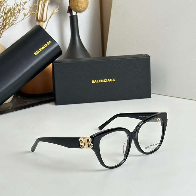 Picture of Balenciga Sunglasses _SKUfw54023037fw